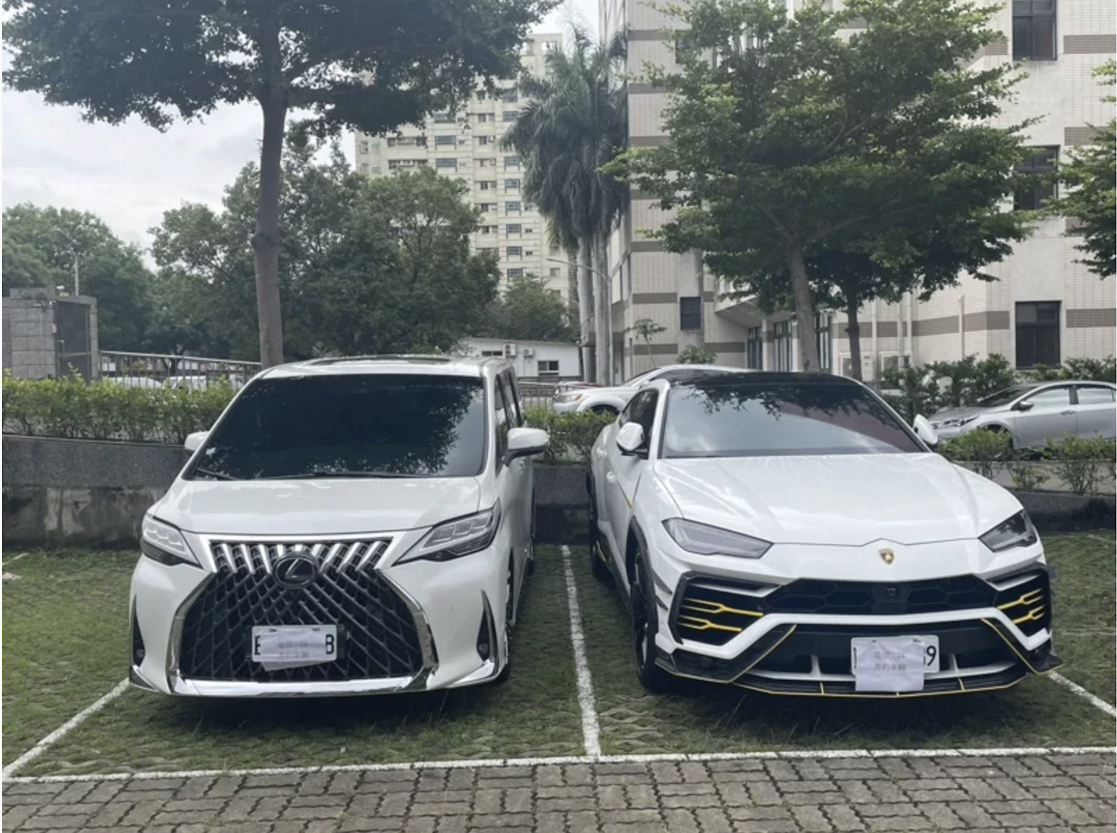 Taiwan authorities seized a Lexus LM and Lamborghini Urus