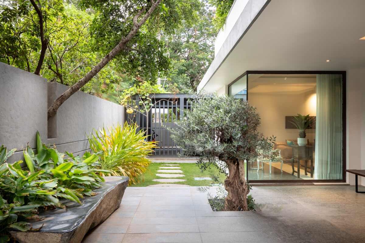 View of an Indian contemporary house - Vastu Compliance for Landscape Design in Architectural Projects - image 3