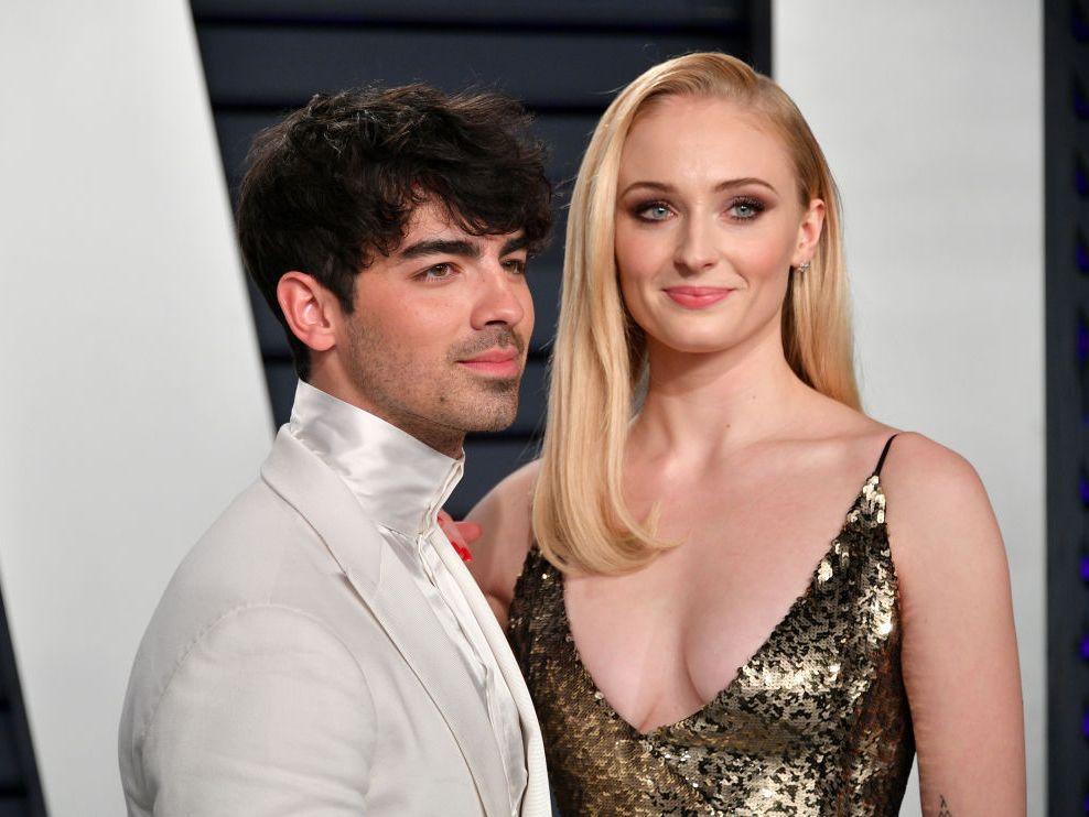 How Did Joe Jonas and Sophie Turner Meet? Here's The Full Story Behind  Their Relationship.