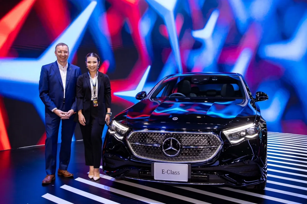 รถยนต์ Mercedes-Benz E-Class