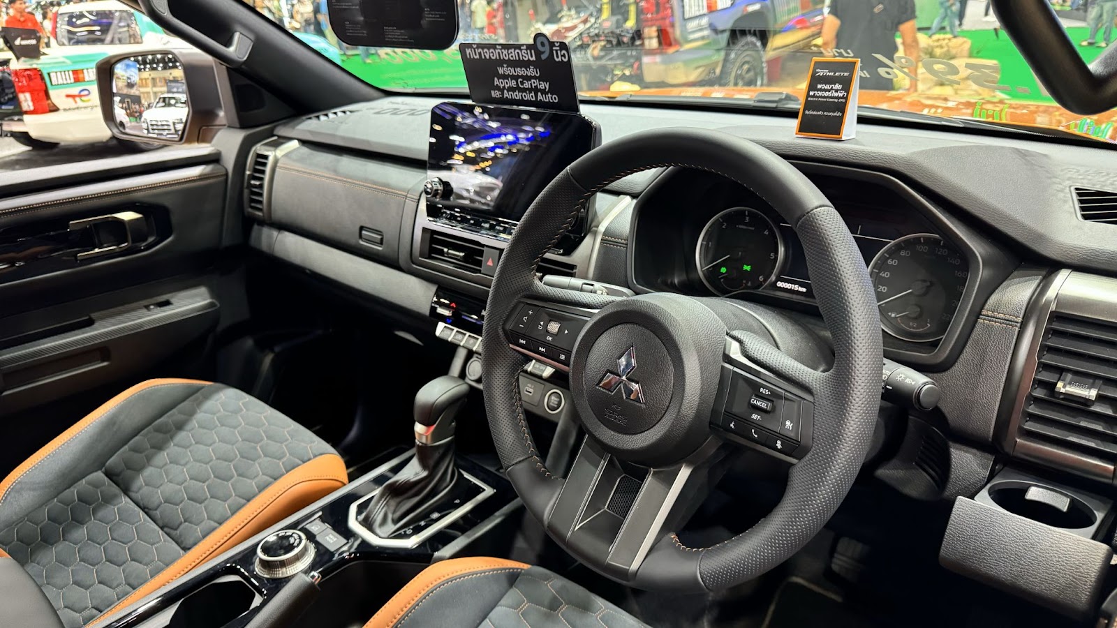 Interior Mitsubishi Triton Athlete