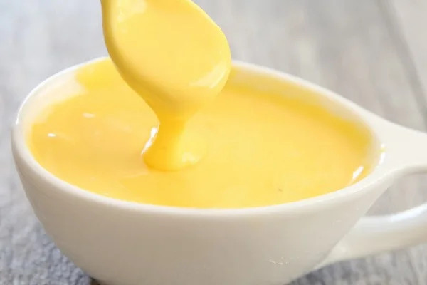 Món xốt Hollandaise thơm ngon