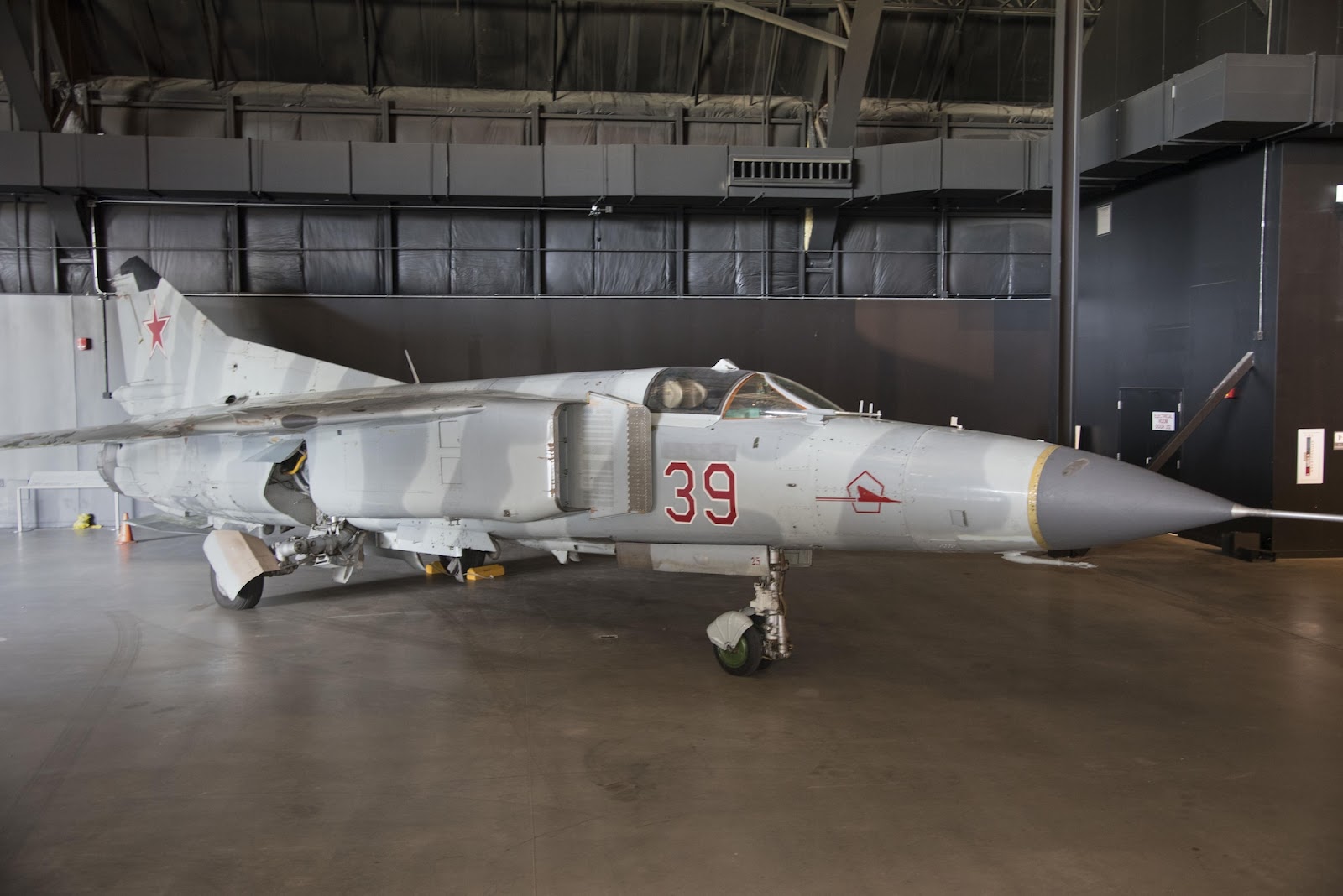 MiG-23 (Photo: National Museum of the USAF)