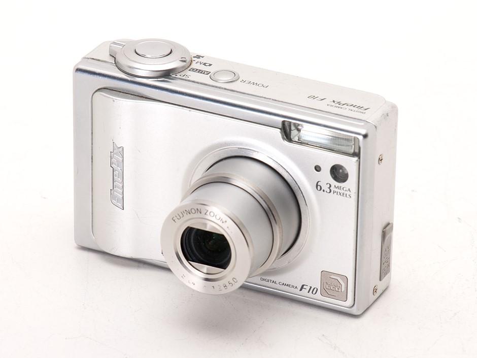 Throwback Thursday: Fujifilm F10: Digital Photography Review