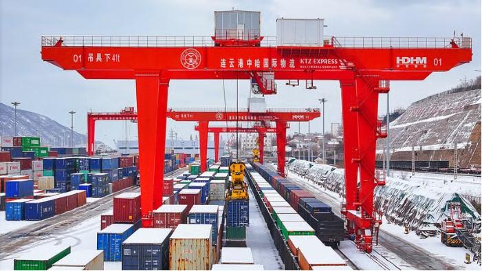 https://nghiencuuquocte.org/wp-content/uploads/2024/03/China-Port.jpg