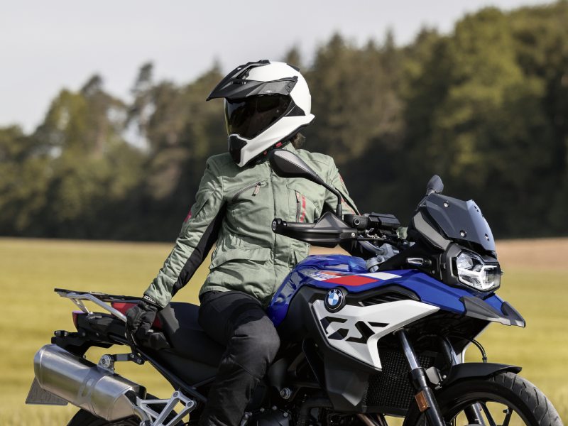 BMW GS motorcycle jacket which motorcycle jacket is suitable for your riding