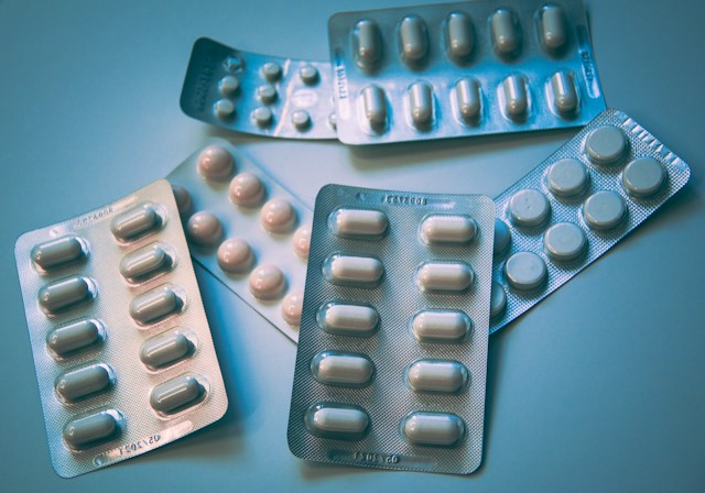 essential medicines for trekking