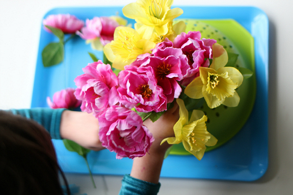 flower-arrangements-fine-motor-activity-for-preschool-.jpg