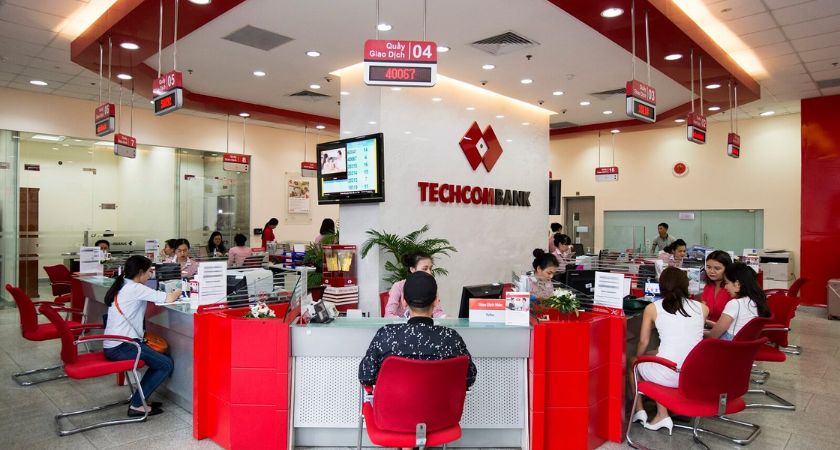 Phí rút tiền Techcombank