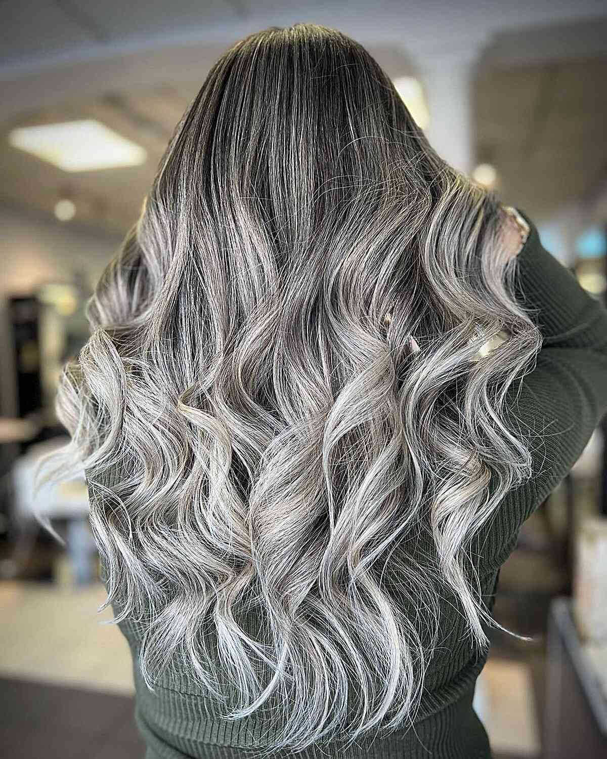 5 Coolest Reverse Balayage Ideas for 2024