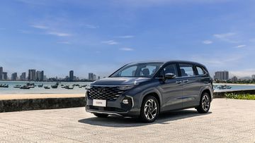 Đánh giá Hyundai Custin 2024: Thiết kế bắt mắt, trang bị hiện đại và an toàn Smartsense