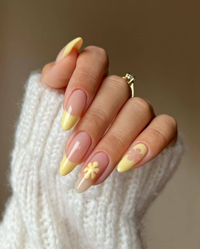 Yellow Daisies Nails