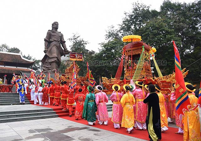 Hội gò Đống Đa được tổ chức để tưởng nhớ vua Quang Trung