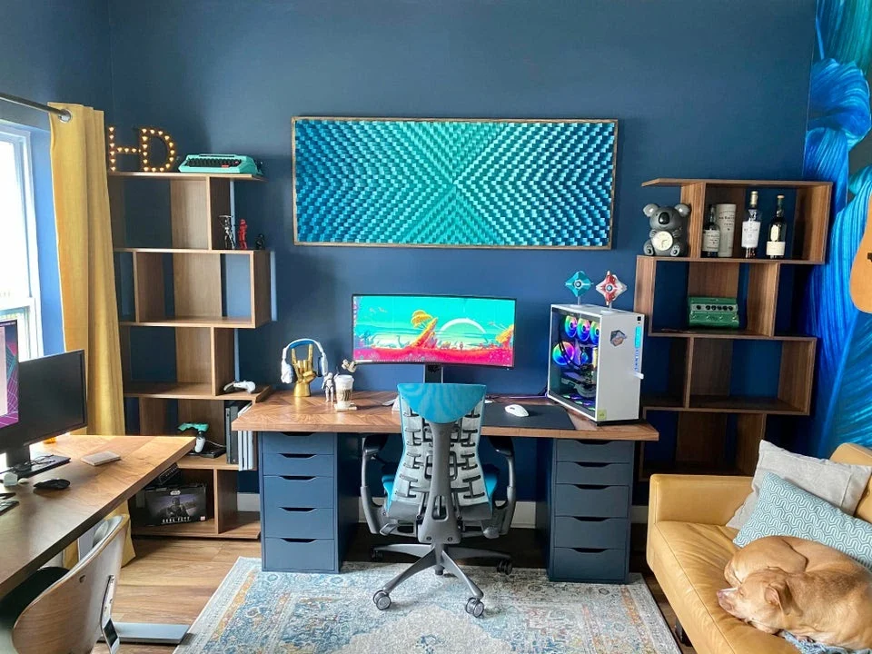 Desain kamar gaming fresh dengan warna biru