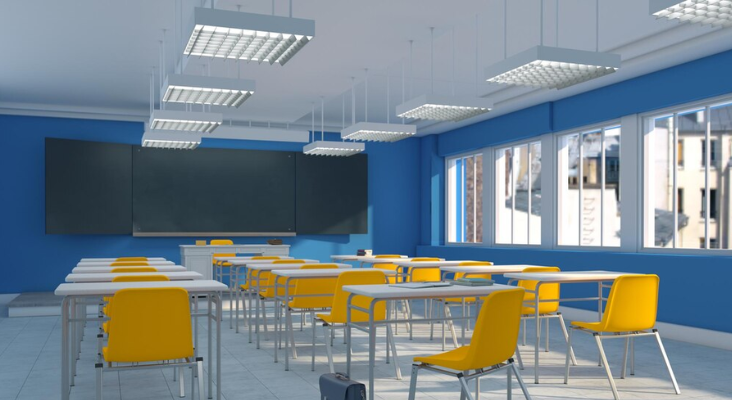 Warna paduan kuning dan biru untuk ruangan kelas