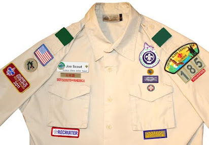 Webelos - which side to wear the plastic diamond dangle thingy for the rank  patches? Right pocket, or left? : r/cubscouts