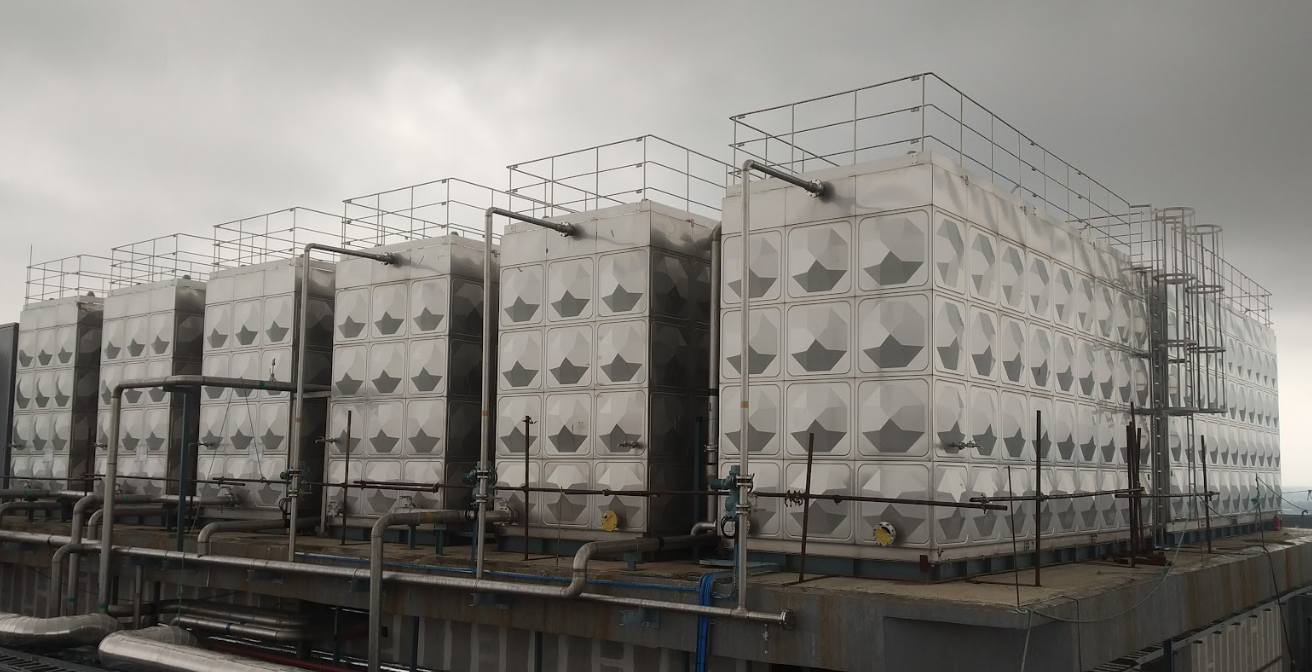 An image showing Stainless Steel Panel Tanks Installed at Serum Institute of India Pune, India.