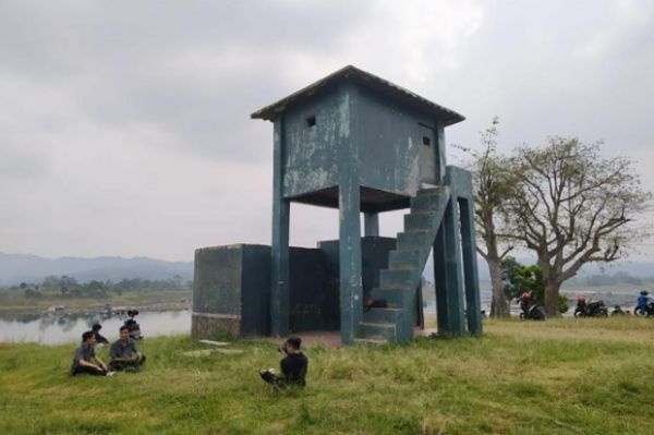 tempat piknik di bandung Bunker Batujajar 