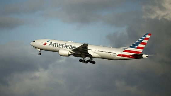 American Airlines emergency landing