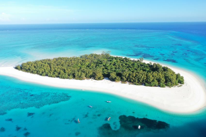 Mnemba Island: The Ultimate Beach for snorkeling in Zanzibar