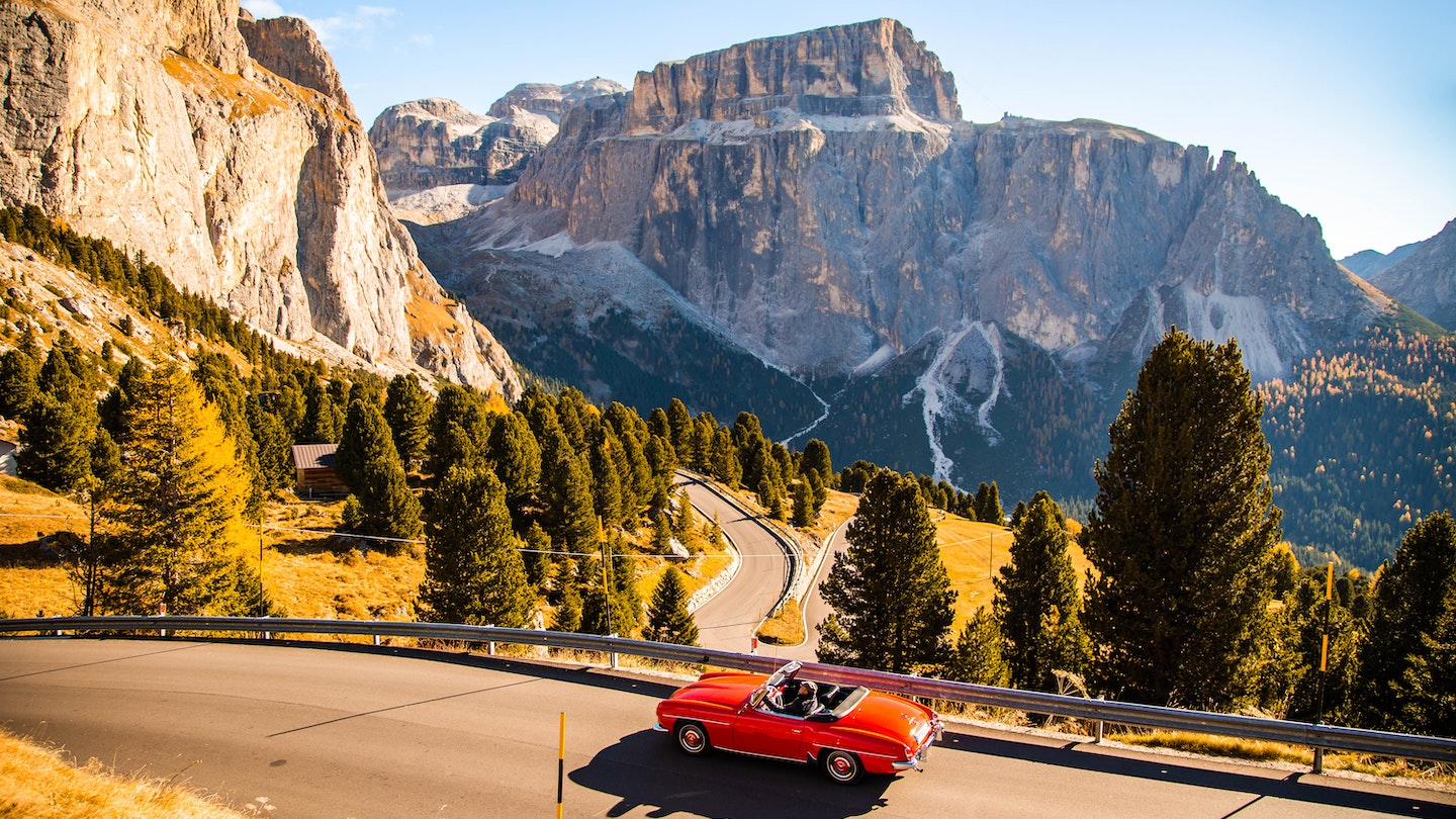 Captivating Routes Road Trips
