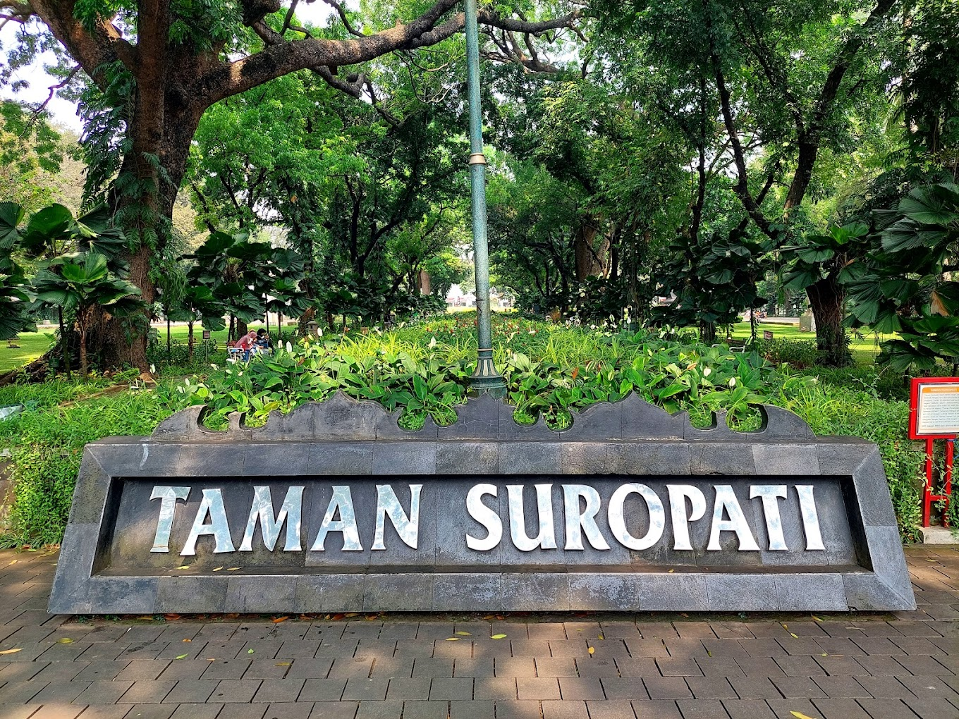 Taman Suropati