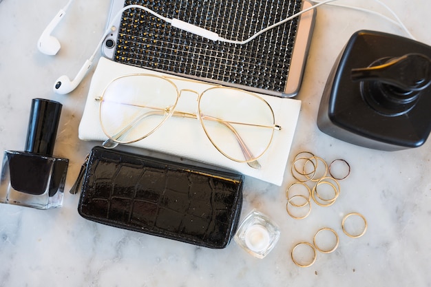 Sleek Chic Accessory Trends