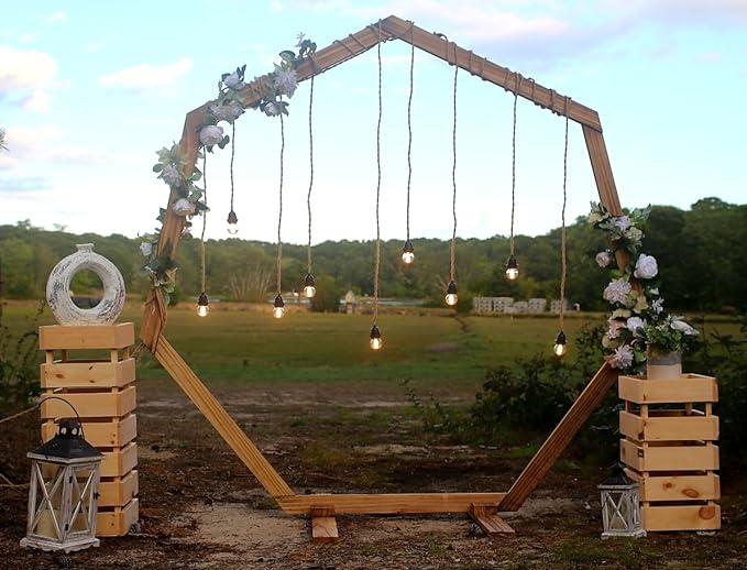 Geometric wooden pallet backdrop wedding (Amazon)