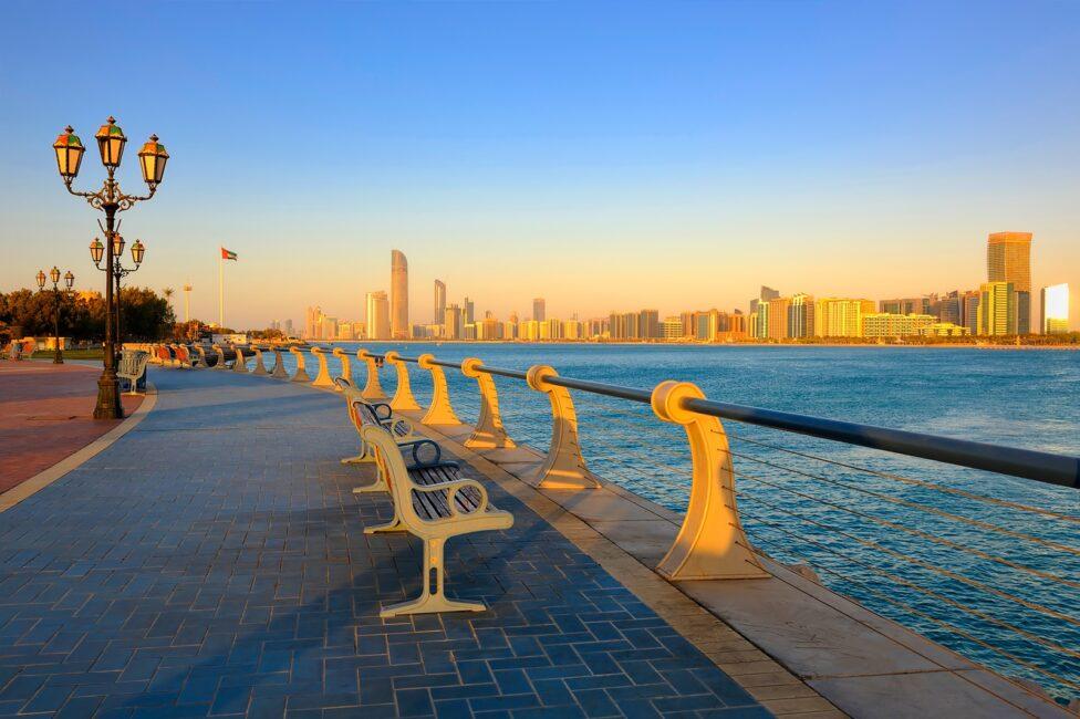Corniche Beach: The Perfect Place to Relax in Abu Dhabi - Dubai Culture  Quest