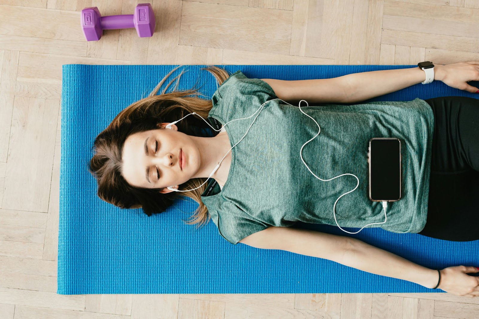 A lady practicing emotional regulation through meditation and mindfulness