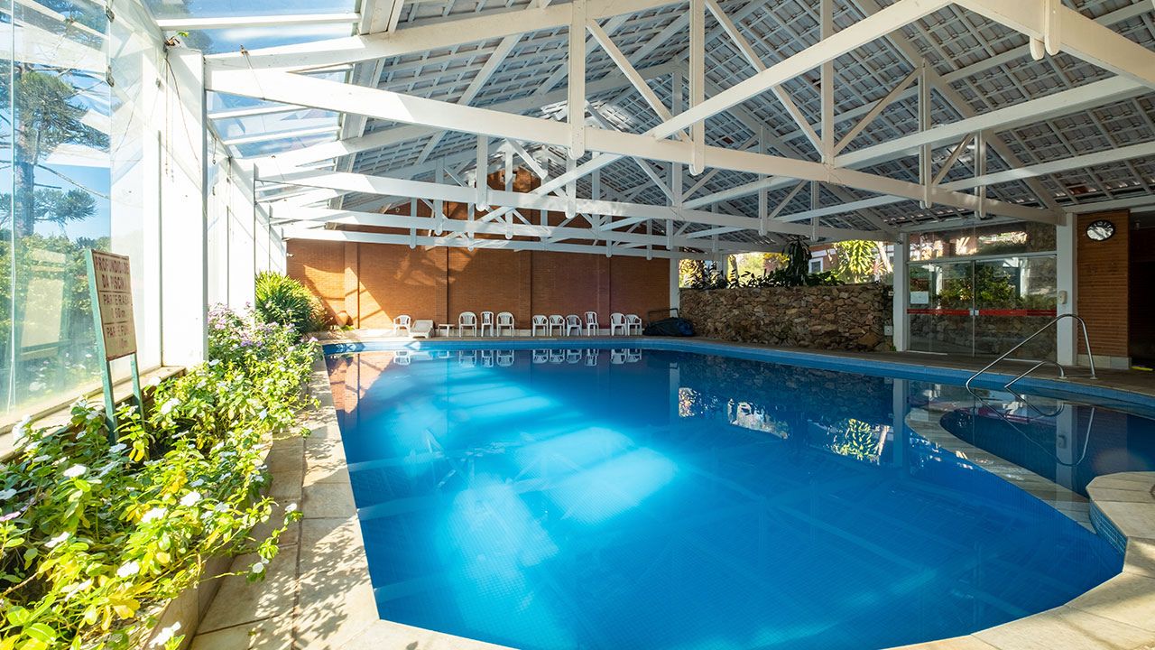 Foto divulgação: Piscina coberta Grínberg's Village Hotel