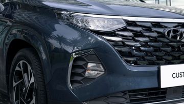Hyundai Custin 2024 sở hữu hệ thống chiếu sáng LED hiện đại thiết kế thanh mảnh