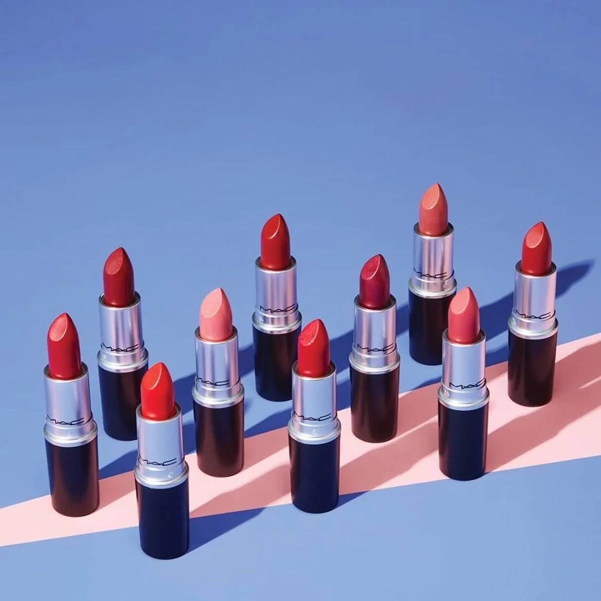 Son thỏi lì lâu trôi MAC Matte Lipstick lên màu cực chuẩn