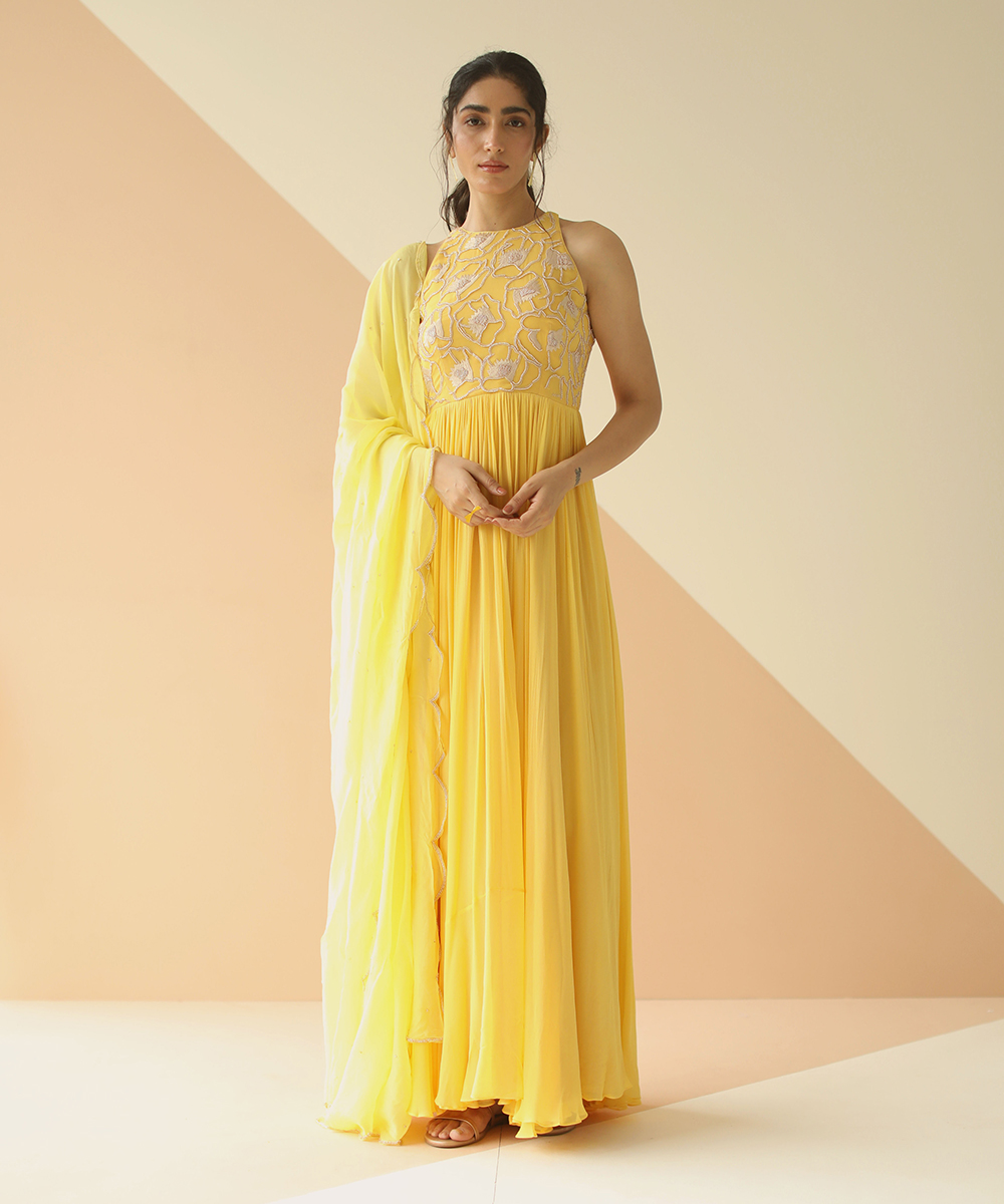 haldi outfits for women