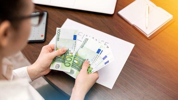 Ce costuri implică consultanța pentru fonduri europene
