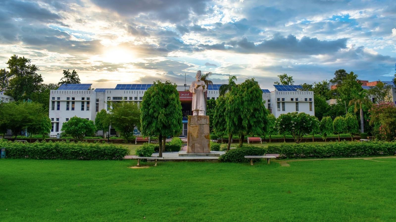 Jamia Millia Islamia 