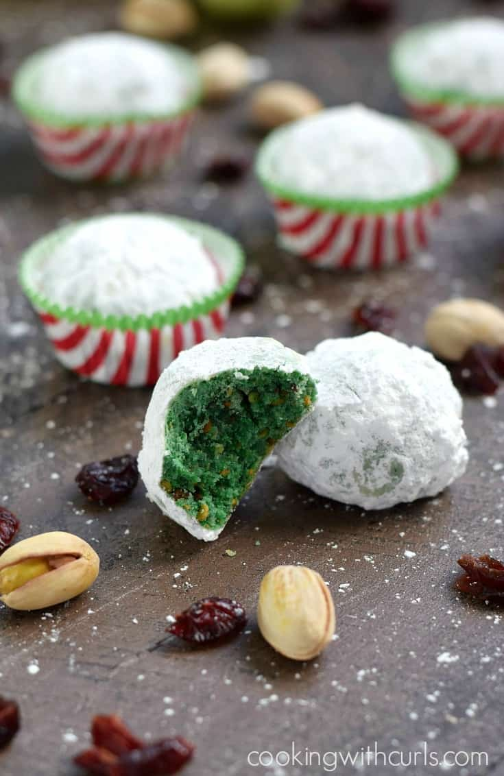 grinch snowball cookies 