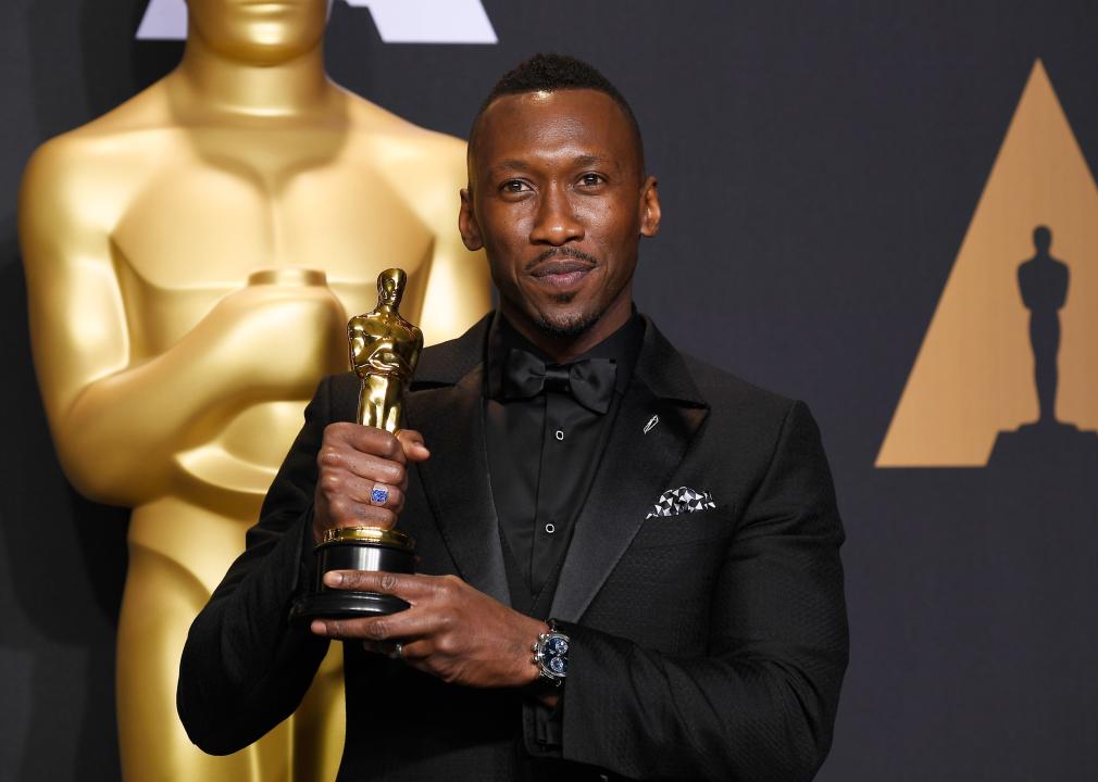 Actor Mahershala Ali poses in the press room during the 89th Annual Academy Awards.