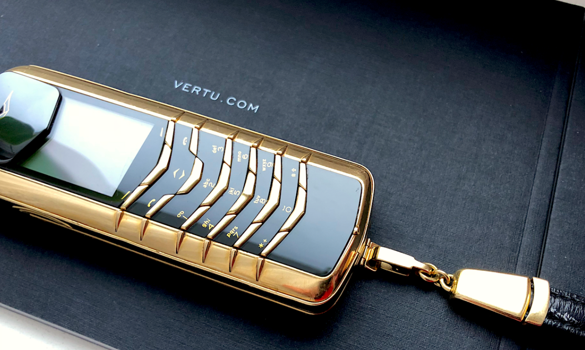 VERTU HAY SẬP NGUỒN ĐỘT NGỘT