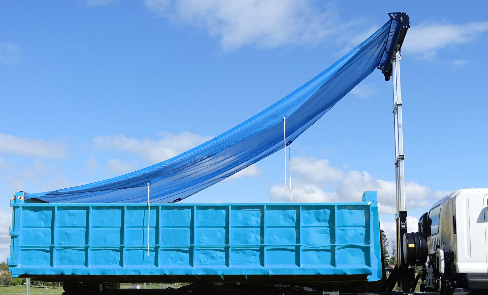 The Hidden Advantages of Investing in High-Quality Truck Tarps