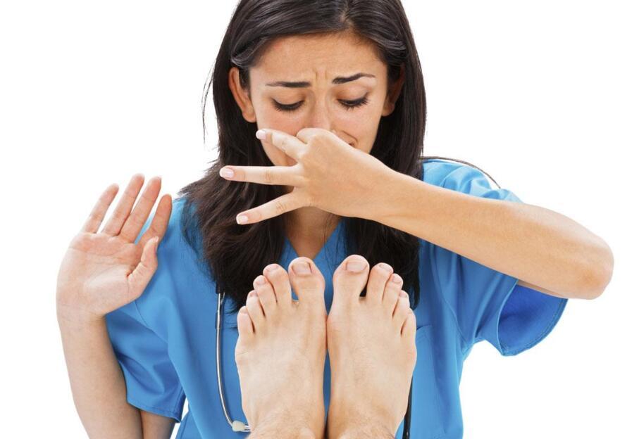 Does Hydrogen Peroxide Help Smelly Feet