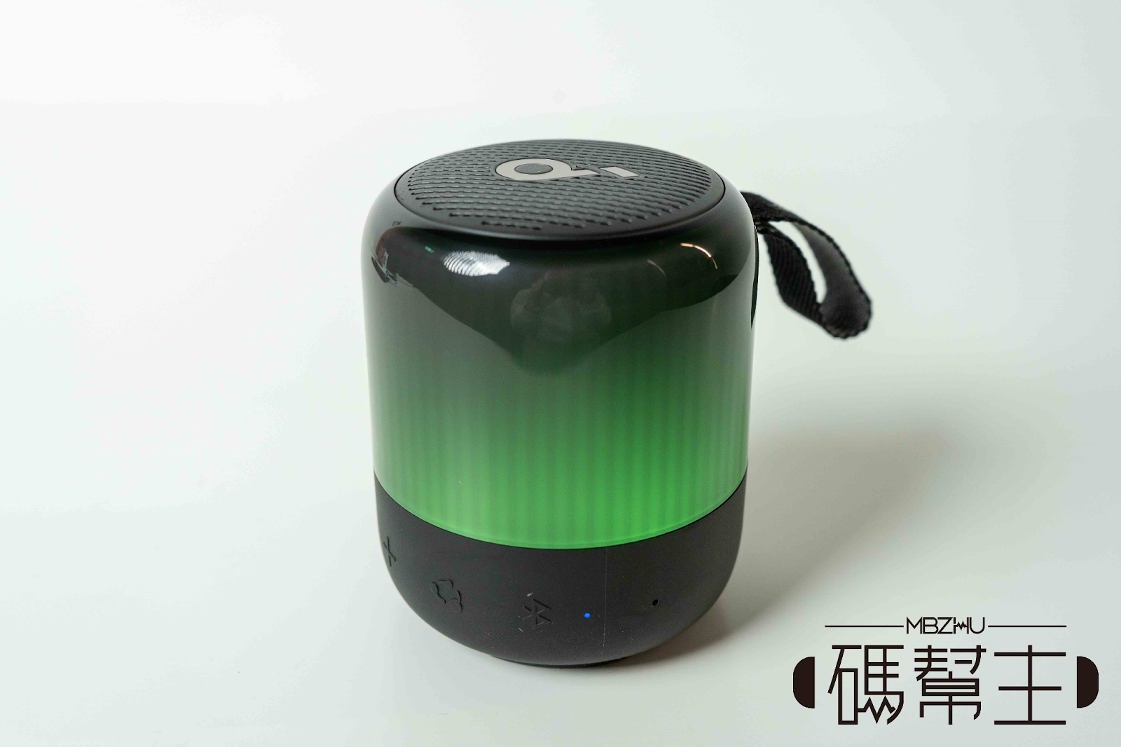 音樂派對 亮眼首選｜soundcore Glow Mini 可攜式藍牙喇叭開箱 5