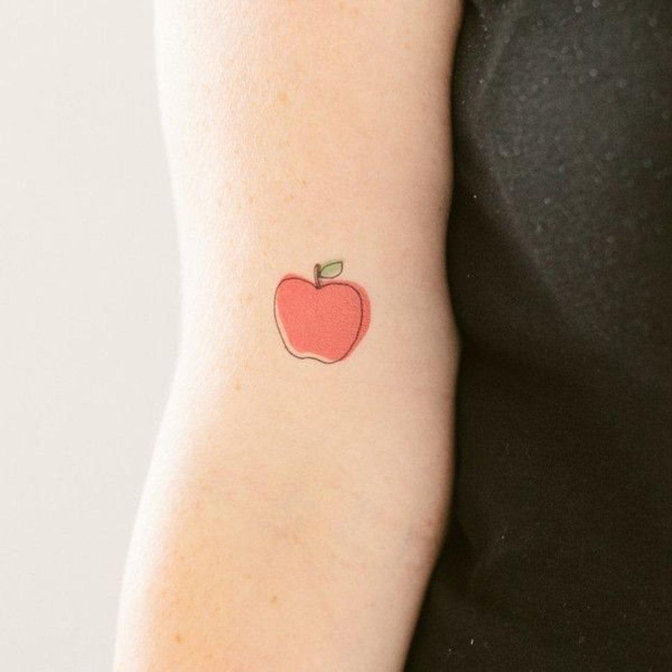 100+ Cool Apple Tattoos