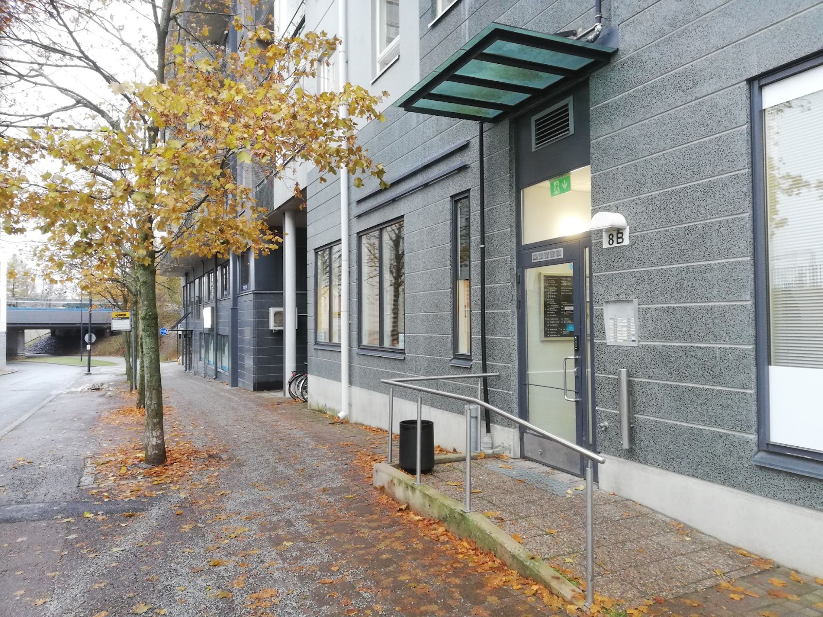 Simpukan sisäänkäynti Tampellan Esplanadilla