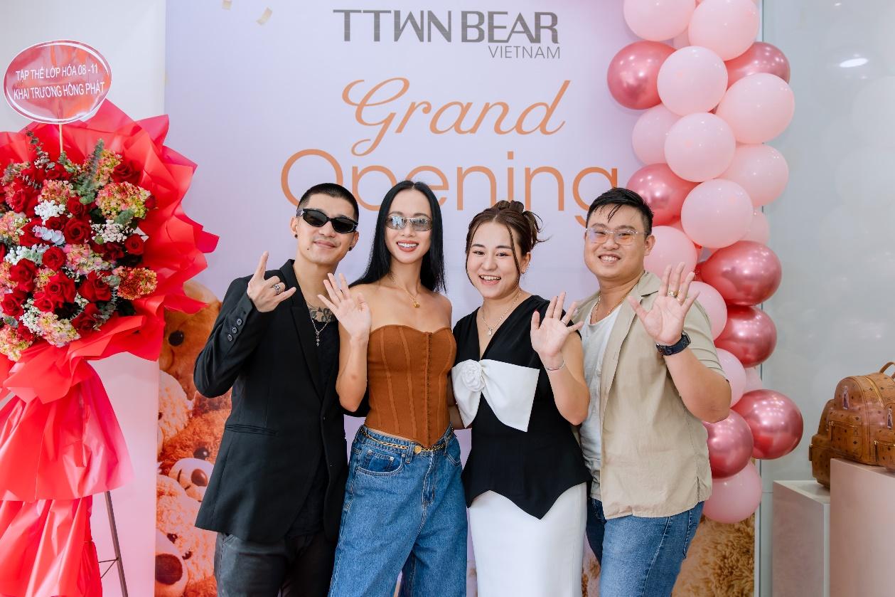 Túi Tote Vuông TTWN BEAR TN2466 chính hãng | Shopee Việt Nam