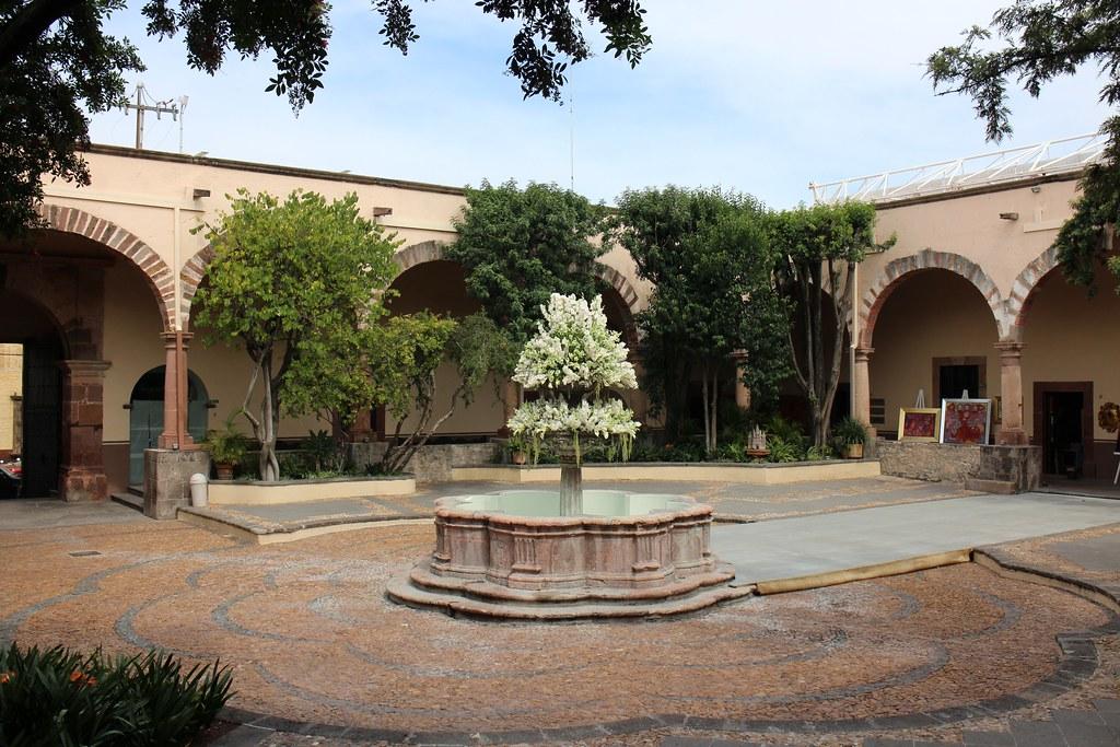 Courtyard, Instituto Allende, San Miguel de Allende, Mexic… | Flickr