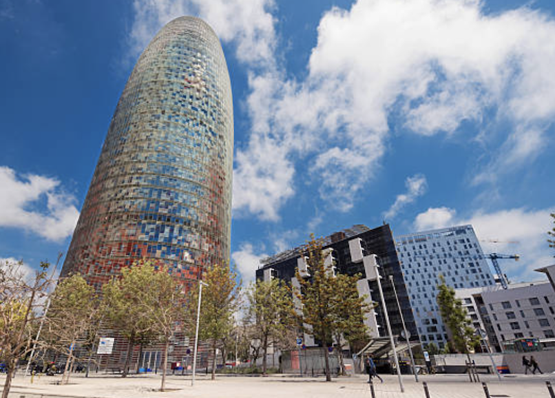 Edificio inteligente en Barcelona, Torre Agbar