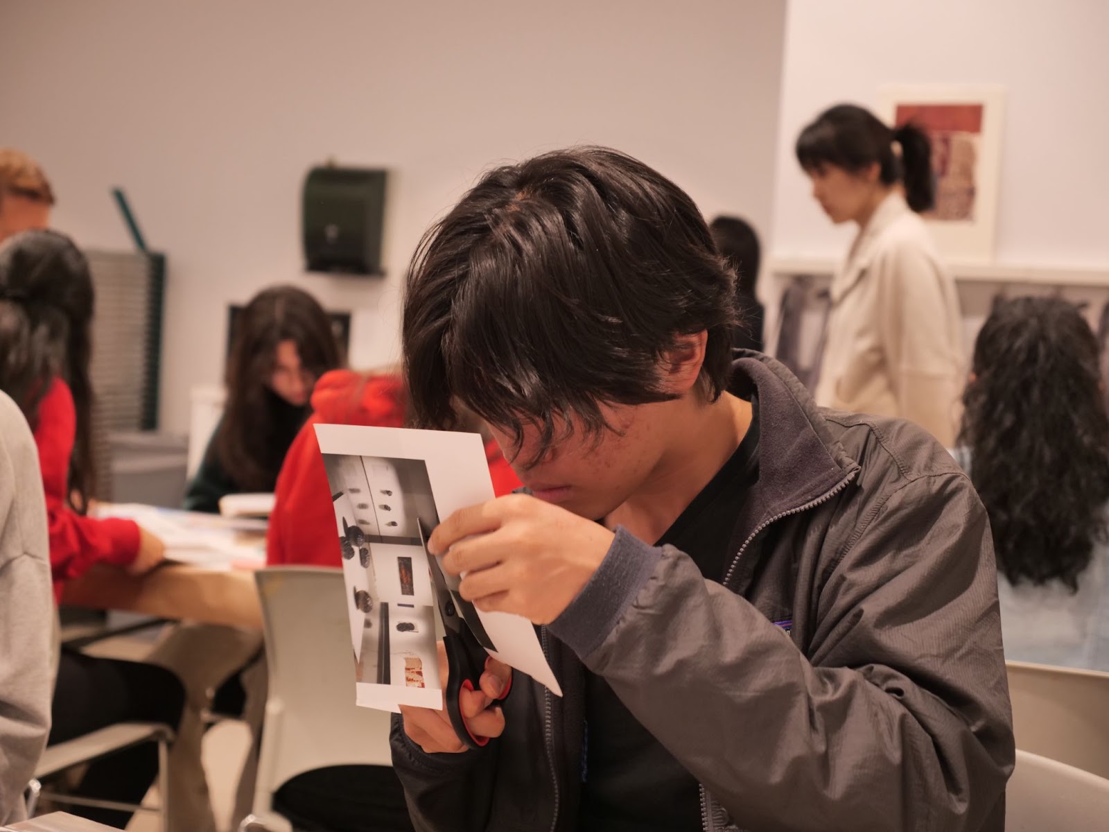 Le participant à Vers l’Avenir Thomas Li en pleine concentration. 