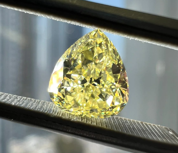 1.42 carat fancy yellow diamond