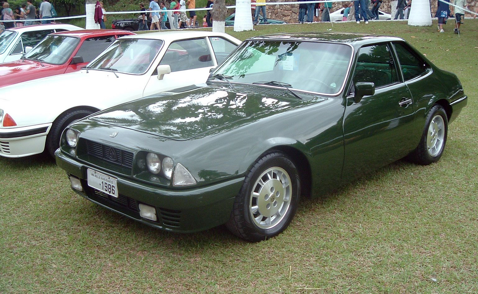 5 carros emblemáticos 100% brasileiros